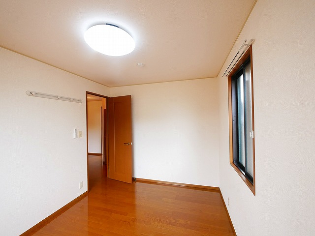 グランメール州見台　Ｂ棟の洋室|広々とした洋室です