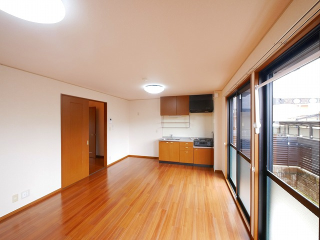 グランメール州見台　Ｂ棟の居間・リビング|居間です