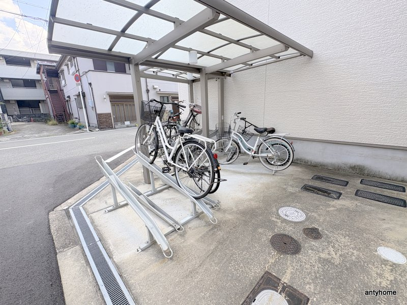 フジパレス大桐5番館　仲介手数料無料の駐車場