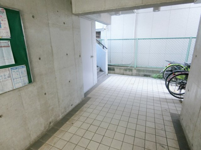 【エントランス】 | リバティ下沢 | 建物の内部です