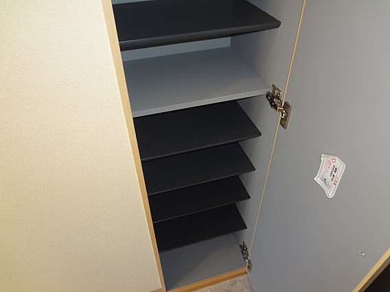 諏訪山ハウスの玄関