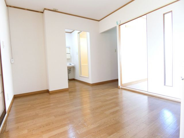 ドリームハイツB棟の居間・リビング
