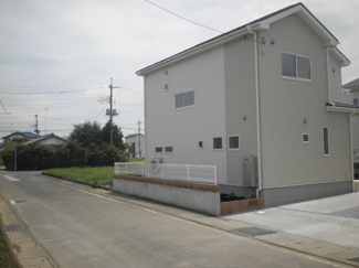 【前面道路含む現地写真】 | 前面道路含む現地写真です