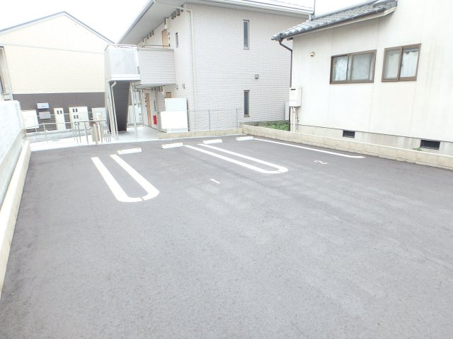 フェリオRの駐車場