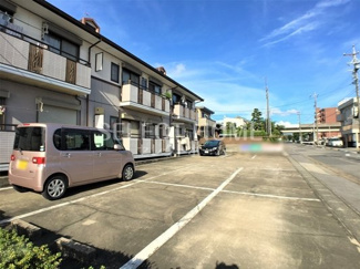 【駐車場】