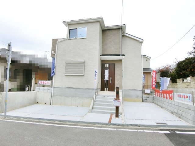 大久保町高丘　新築一戸建ての外観