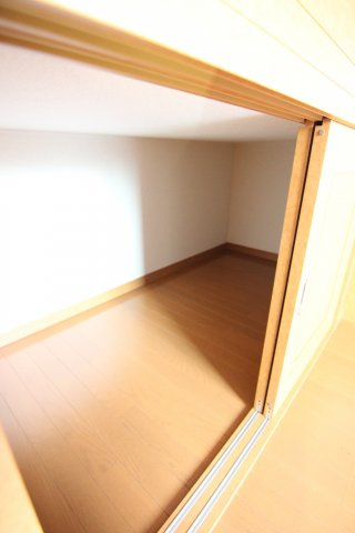 春望の内装