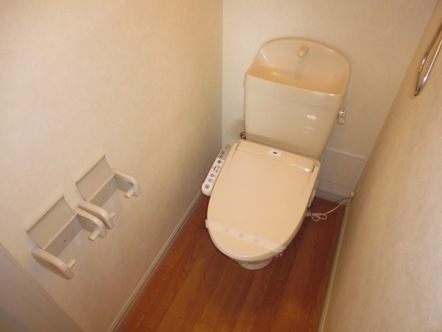 プロニティーテラスのトイレ|シャワー付きトイレ