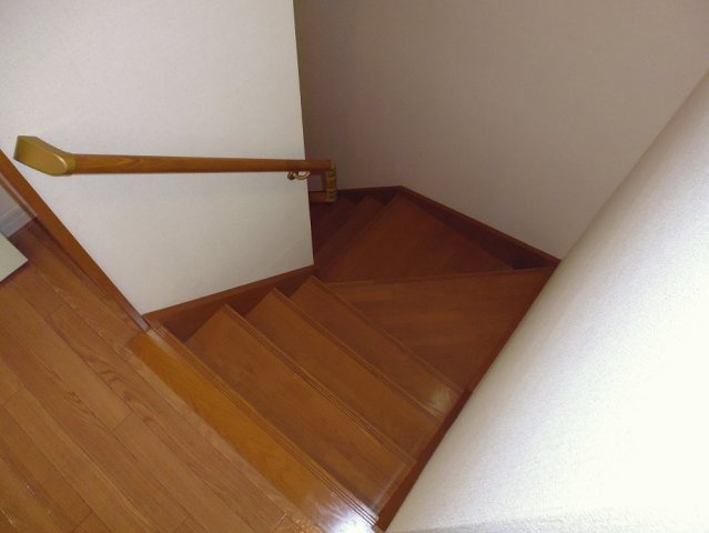 プロニティーテラスの内装|階段