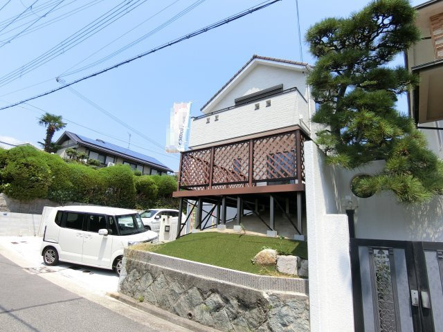 神戸市垂水区塩屋町6丁目　新築戸建の前面道路含む現地写真