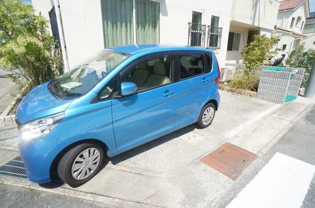 ローズヴィラの駐車場