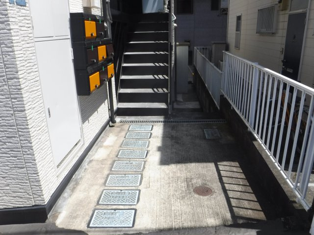 ＮＥＸＵＳ井田のエントランス