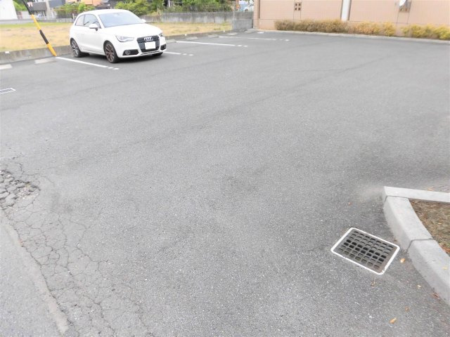 I.S.M Ⅱの駐車場