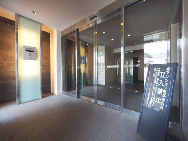 コンシェリア文京根津のエントランス|エントランス
