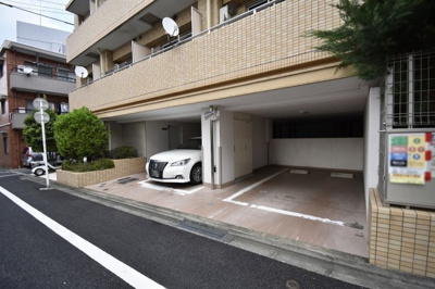 【駐車場】 | セザール長原ガーデン | 平置き駐車場