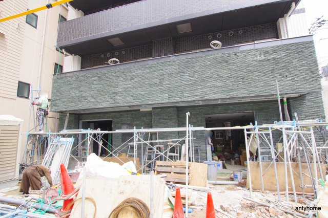 ララプレイス大阪新町ヴェレ　仲介手数料無料のエントランス