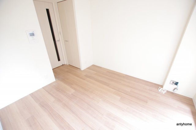 ララプレイス大阪新町ヴェレ　仲介手数料無料の寝室