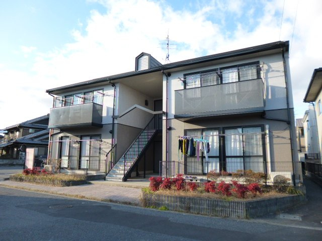 倉敷市上東のアパートの外観
