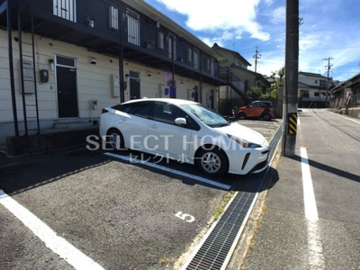 【駐車場】 | ヴィラ白鳥 | カースペースがあります