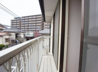 【バルコニー】