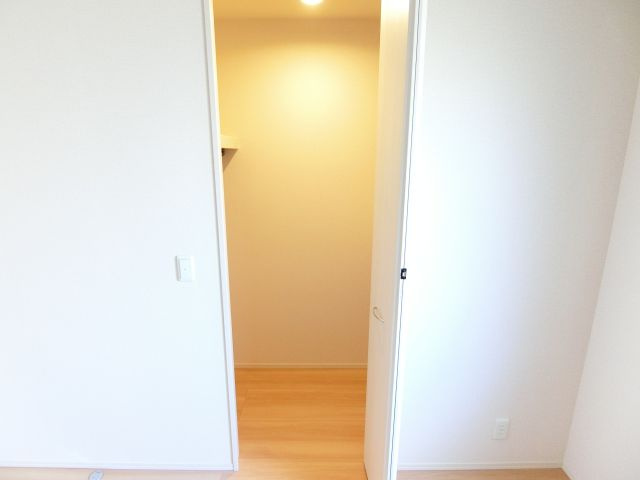 カーサ高善　Ａ棟の収納|同物件別部屋イメージ写真