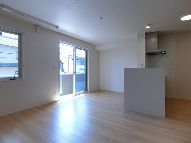 カーサ高善　Ａ棟の居間・リビング|同物件別部屋イメージ写真