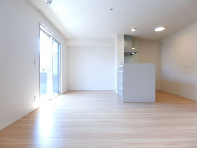 カーサ高善　Ａ棟の居間・リビング|同物件別部屋イメージ写真
