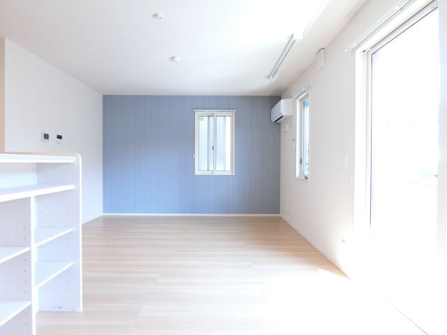 カーサ高善　Ａ棟の居間・リビング|同物件別部屋イメージ写真