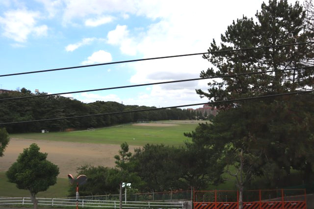 コープ野村新検見川　４ＬＤＫ　一番上の部屋　三方角住戸の展望