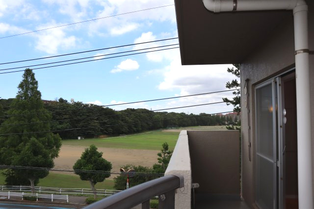 コープ野村新検見川　４ＬＤＫ　一番上の部屋　三方角住戸の展望