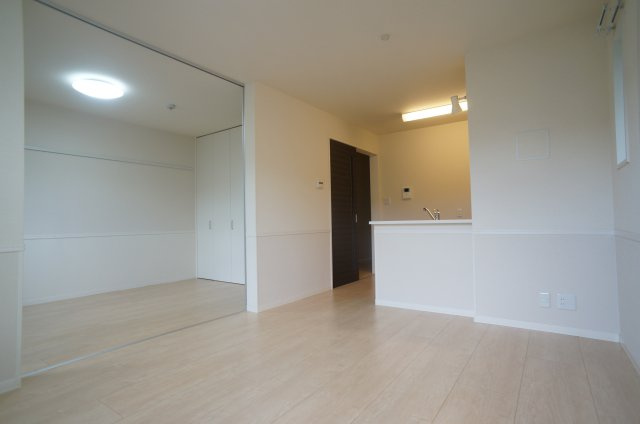 シャーメゾン山本丸橋Ｂ棟の居間・リビング