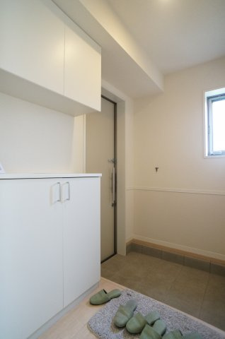 シャーメゾン山本丸橋Ｂ棟の玄関
