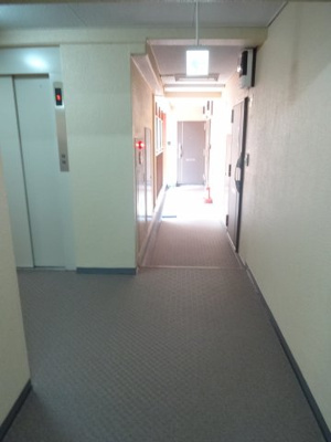 【その他共用部分】 | 鶯谷タウンプラザ | 鶯谷タウンプラザ　共用廊下