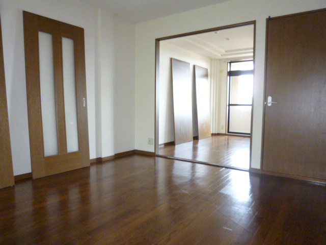 ルミエールの居間・リビング