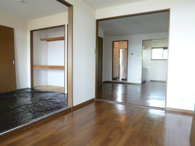 ルミエールの洋室