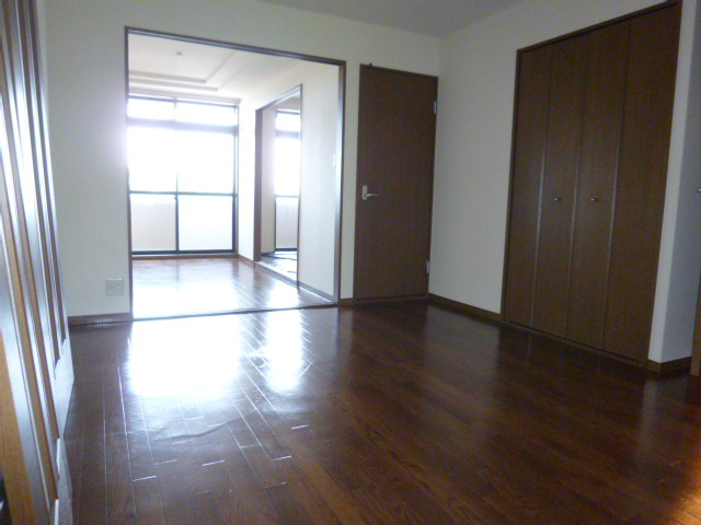 ルミエールの居間・リビング