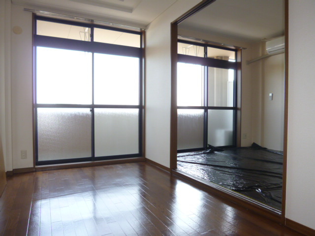 ルミエールの洋室