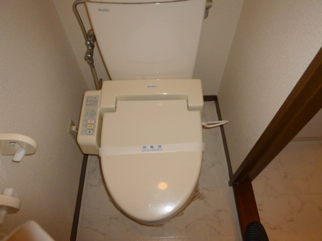 ルミエールのトイレ|シャワー付きトイレ