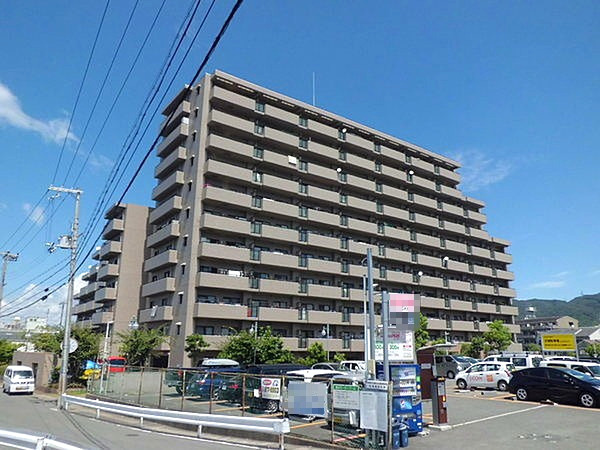 サーパス大東泉町の外観