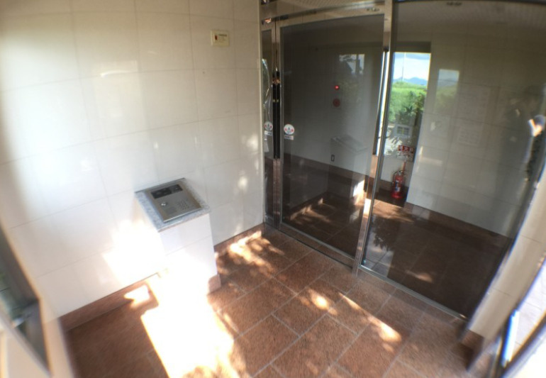 プロスペールSVのエントランス|ゆとりのあるエントランスです