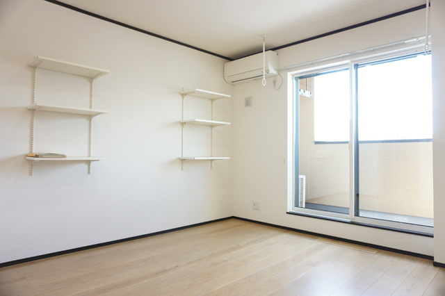 ｉ・Ｃｏｕｒｔ（アイ・コート）Aの居間・リビング