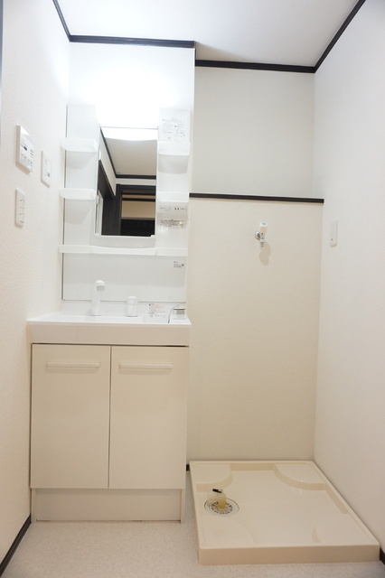 ｉ・Ｃｏｕｒｔ（アイ・コート）Aの独立洗面台