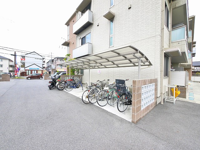 シャーメゾン天理