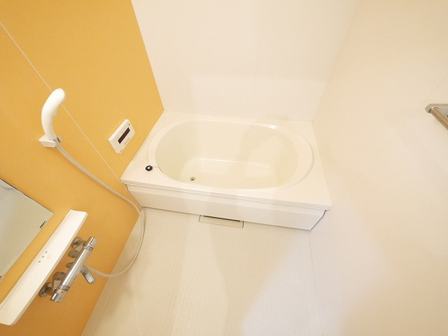 レーヴェ　エスポワールの浴室|コンパクトで使いやすいお風呂です