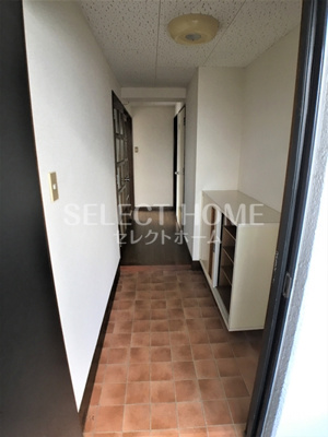 【玄関】 | エルハイム岡崎 | 明るい玄関です