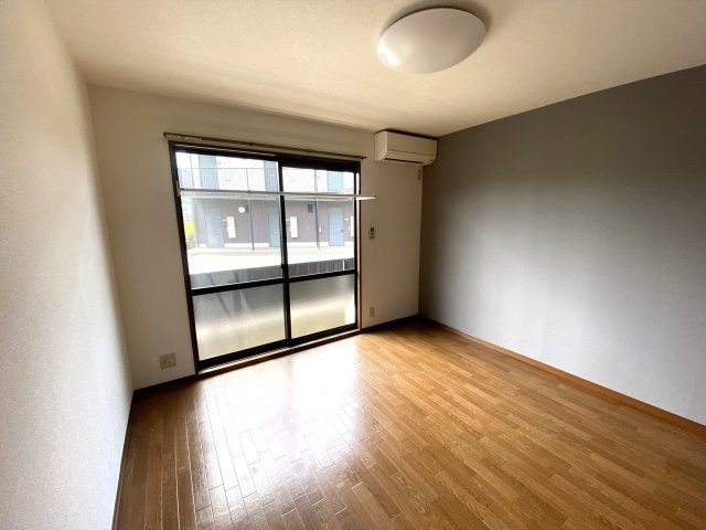 フレグランス　A棟の洋室