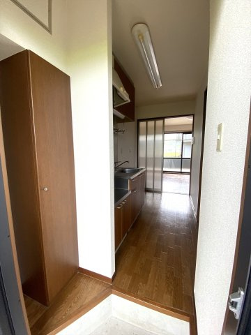 フレグランス　A棟の玄関