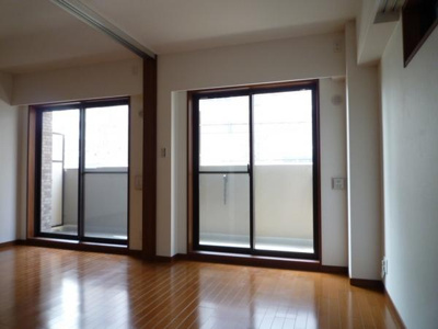  | リーガル京町堀