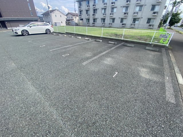 Fill　House（フィルハウス）の駐車場