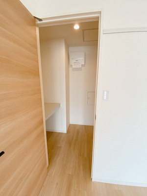 【収納】 | 櫻レジデンス | 洋室7.5帖のお部屋にあるウォークインクローゼットです！たっぷり収納できてお洋服や荷物が多くてもお部屋すっきり☆